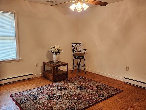 5th image of 8422 Rainey Dr