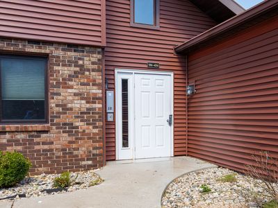 601 N Main St APT 4N, Normal, IL, 61761