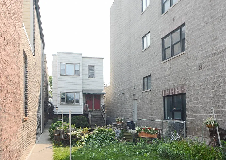 3426 N Lincoln Ave #1