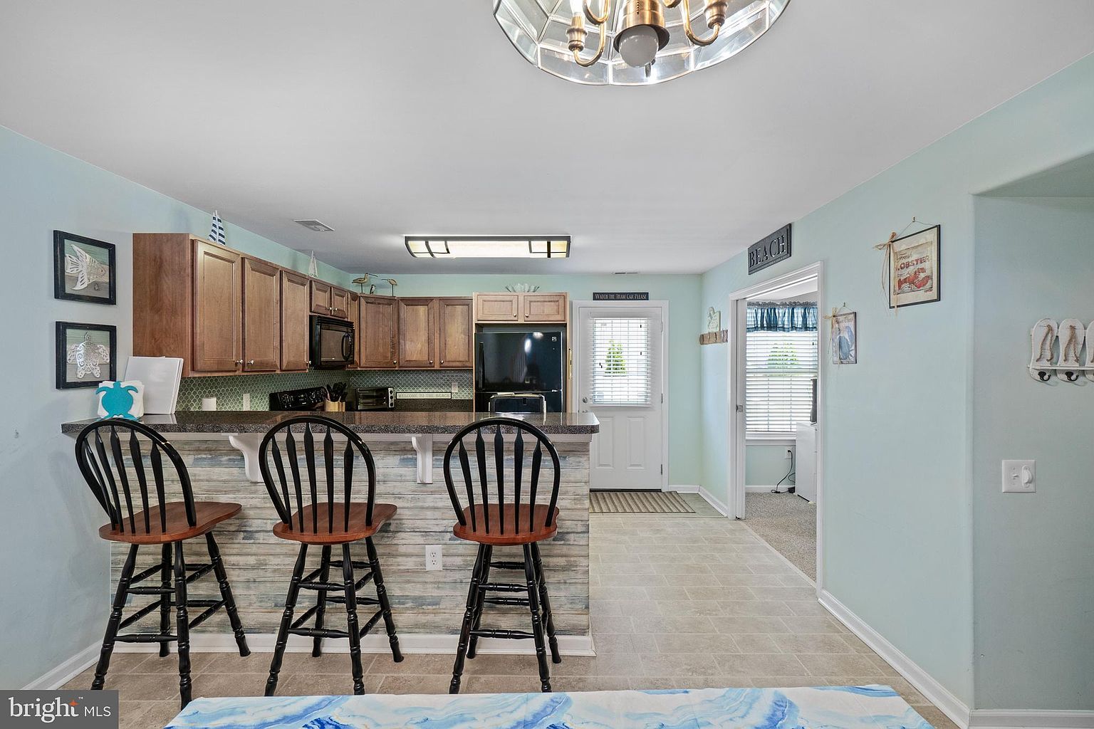 Property in a prime location with modern interiors
