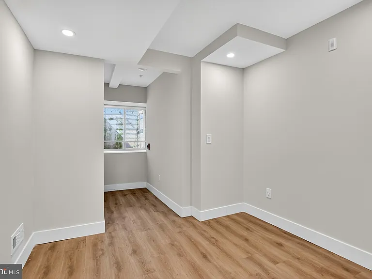 1702 Point Breeze Ave #C — Photo 7