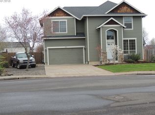 800 Boston Ct, Molalla, OR