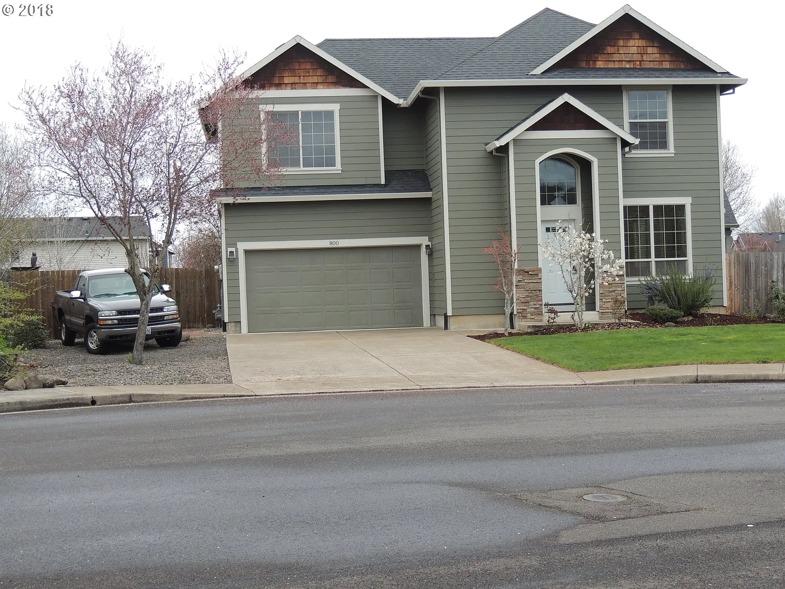 800 Boston Ct photo 1