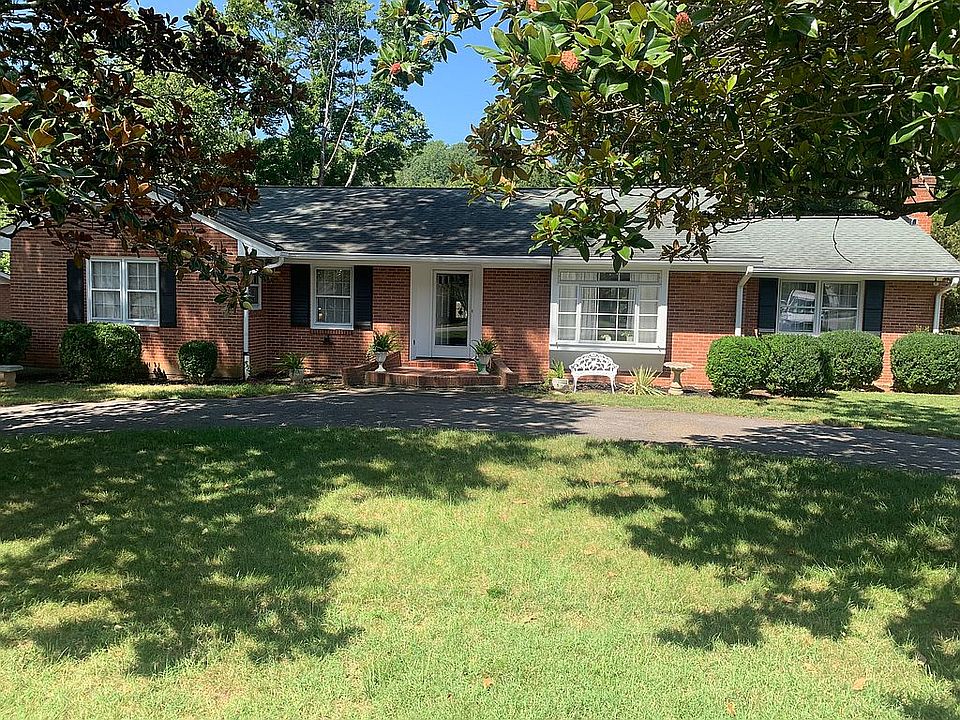 1st image of 714 Windsor Ln