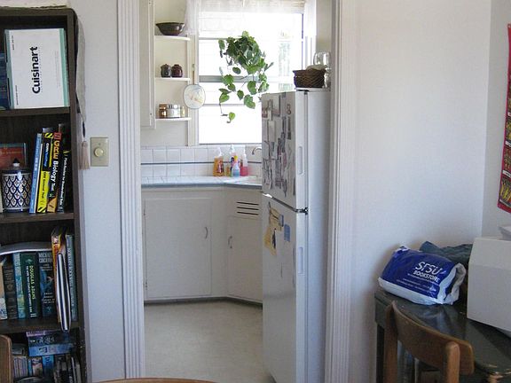 4th image of 2370 17th Ave #2370