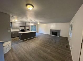 8816 NE 152nd St, Kenmore, WA 98028