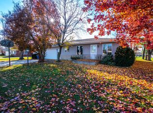 612 Birch St SW, Demotte, IN 46310