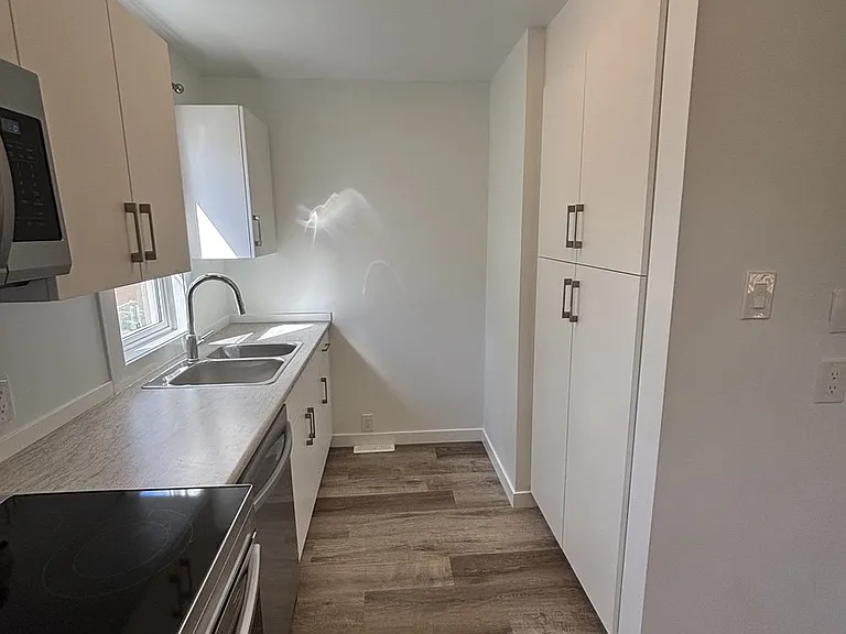 11820 61st Ave NW — Photo 37
