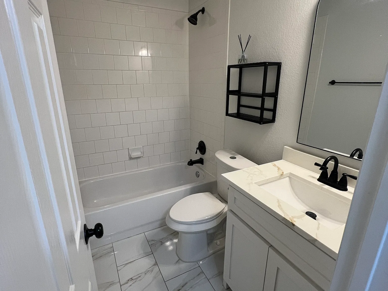 3 bed, 1756 sqft, $2,000 — Photo 3