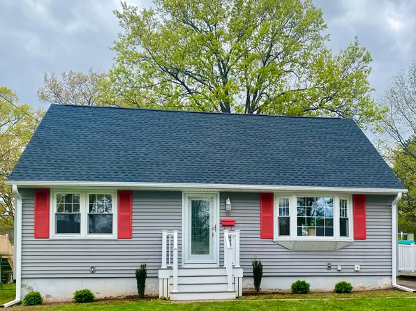 40 Kennedy Dr, New Britain, CT 06051