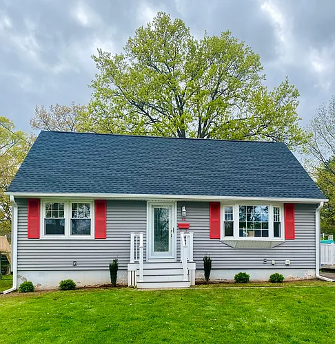40 Kennedy Dr Photo 1