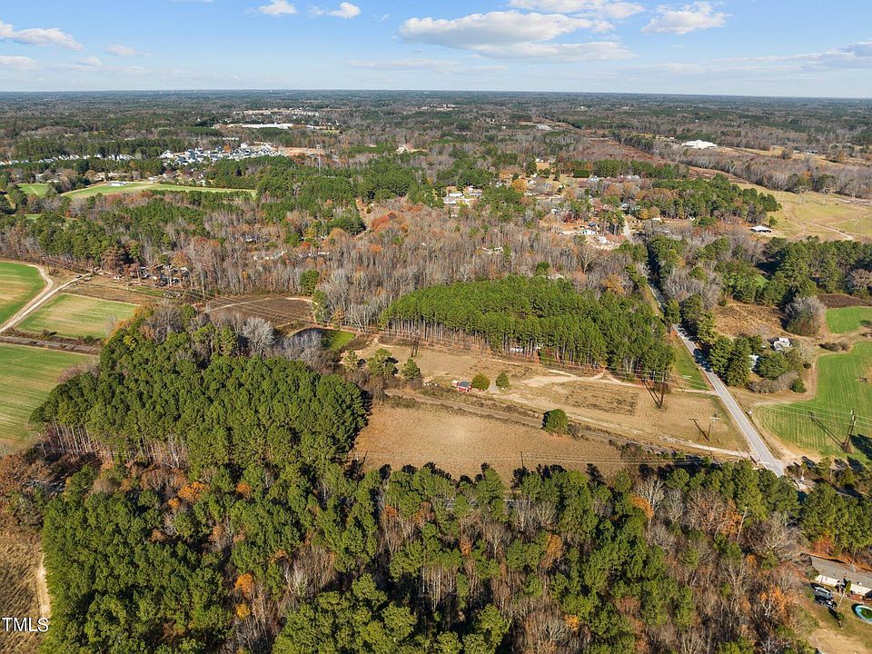 2nd image of 2019 Marks Creek Rd