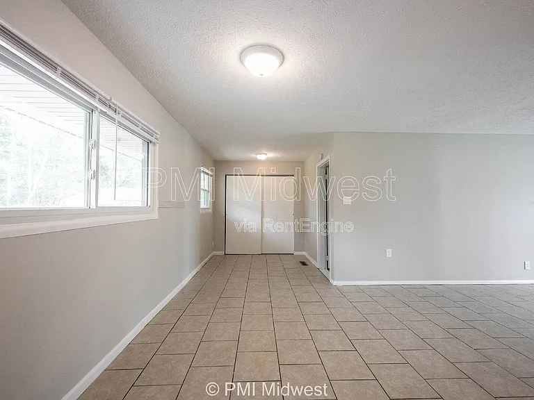 5925 Sunwood Dr — Photo 11