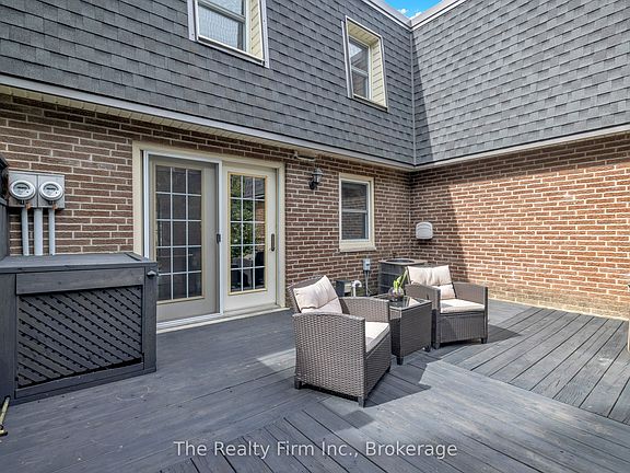 3rd image of 598 Durham Cres #12