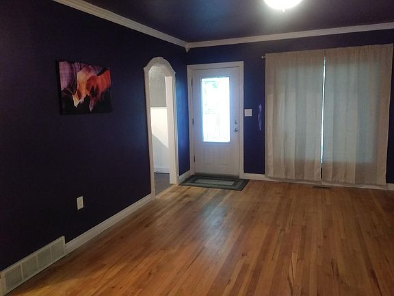 livingroom hardwood floors
