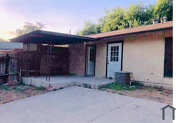 5916 Fairgreen St — Photo 7