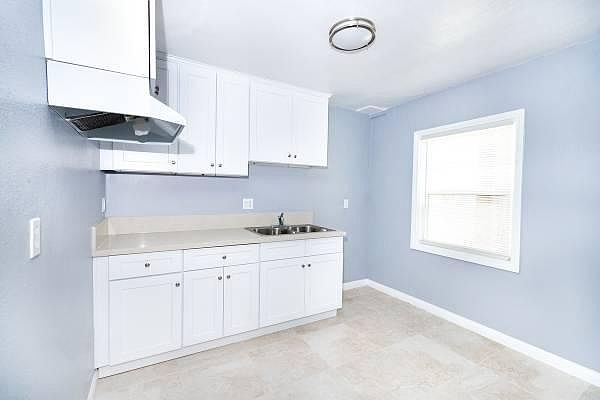 2nd image of 10720 Long Beach Blvd APT 6