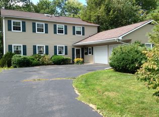 5 Pine Tree Rd, Mountain Top, PA 18707