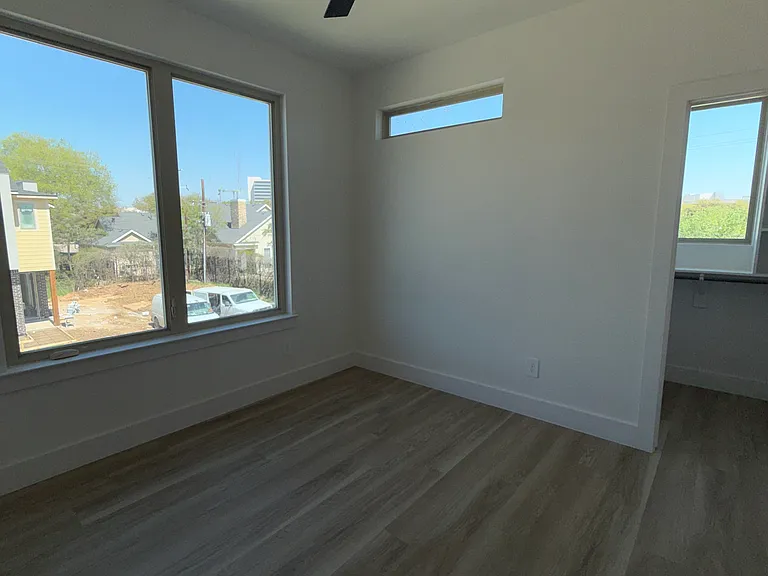 5632-5634 Mesa Cir — Photo 14