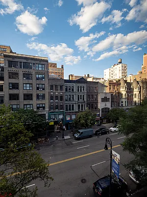 Rented by City Connections Realty | media 2