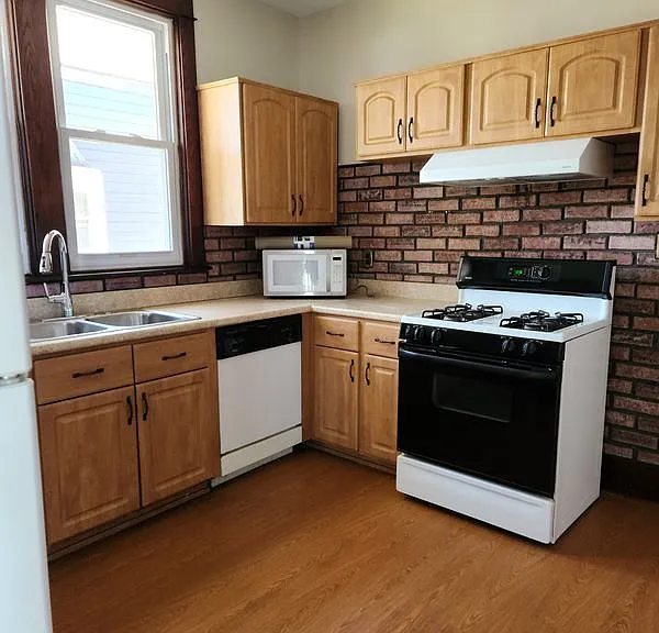1764 Springfield Ave — Photo 8