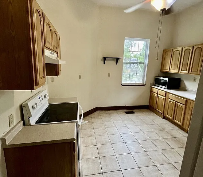 904 E Duffy St #A — Photo 21