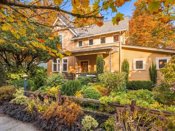 13420 NE 111th Court, Redmond, WA 98052