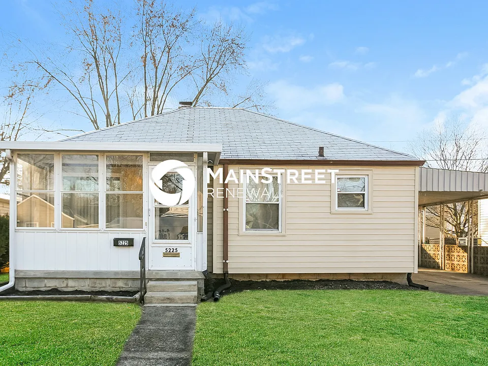 5225 E 20th Pl