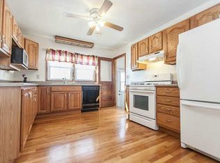 3357 Midway Rd, Marion, IA 52302