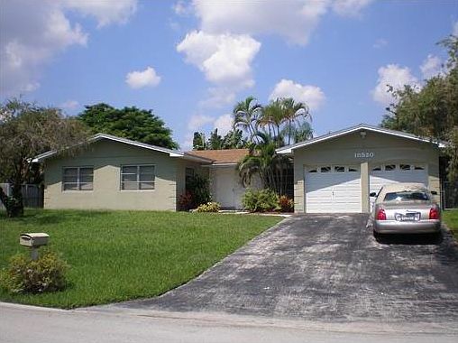 2nd image of 18520 SW 88th Rd