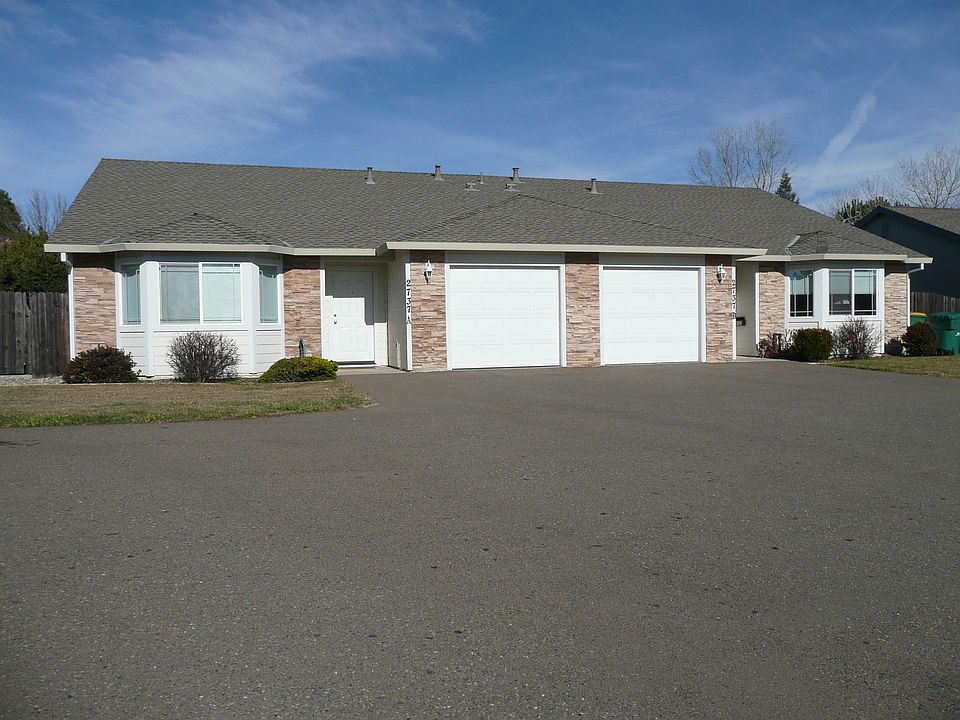 1st image of 2733 Country Club Dr #A