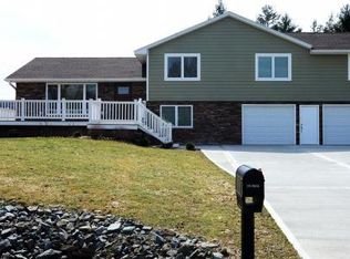 18 Knight Rd, Vestal, NY 13850