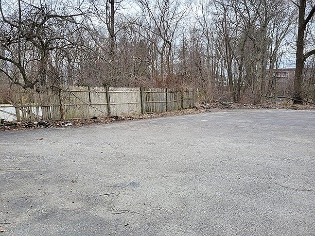 2nd image of 29 Mayhew Street Ext