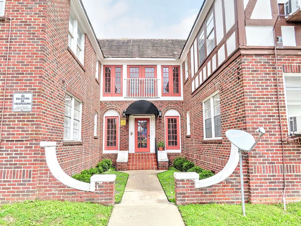 1st image of 3920 Fannin St #F210