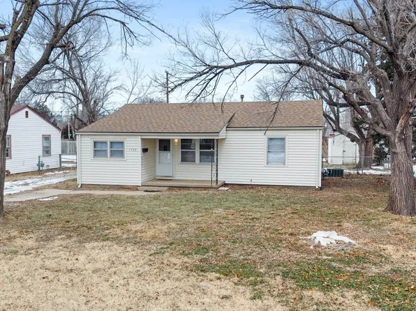 1320 W 27th St S, Wichita, KS 67217