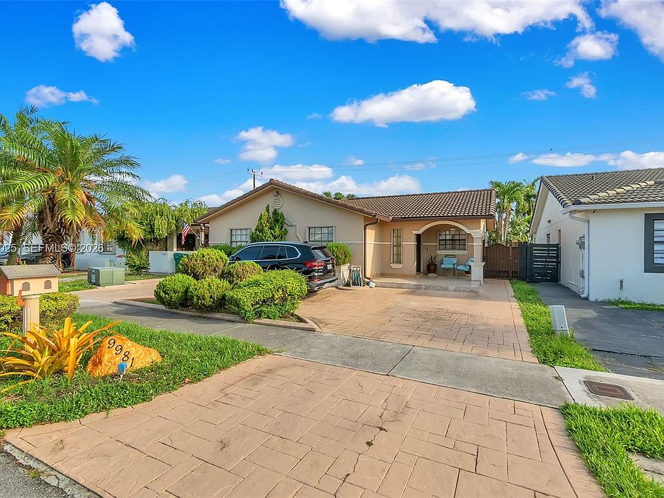 1st image of 9981 NW 129th Ter