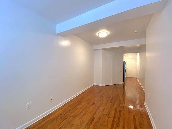5th image of 223 E 111th St APT 1F