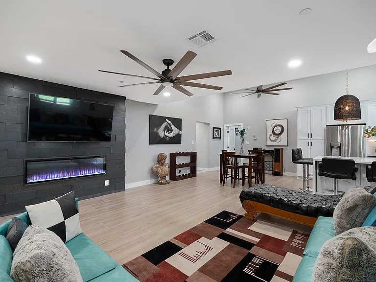 8946 E Gray Rd — Photo 18