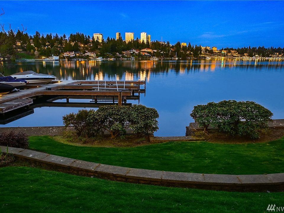 1st image of 322 Overlake Dr E