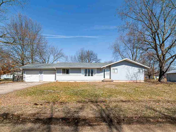 201 E Madison St, Brighton, IA 52540