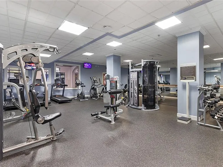 799 Hammond Dr #306 — Photo 32