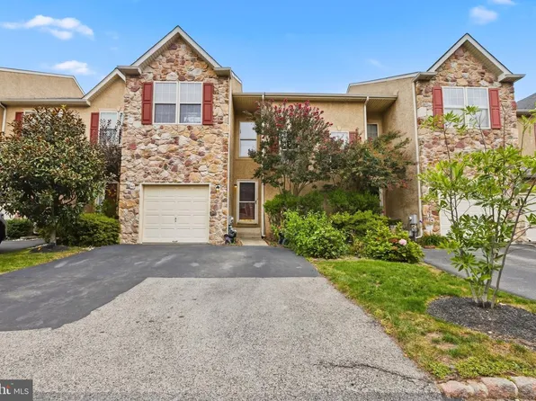 80 Chadwick Cir, Norristown, PA 19403