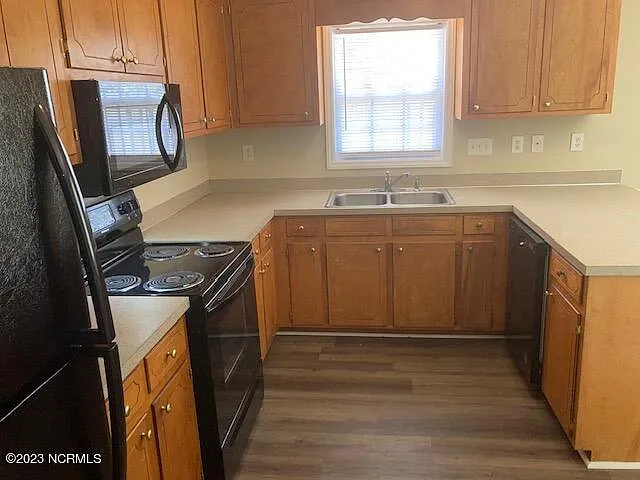 2152 Flagstone Ct #M10 — Photo 9