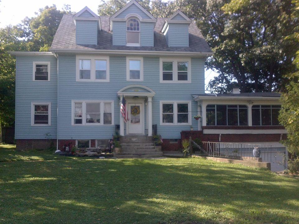 1st image of 36155 Portage Dr