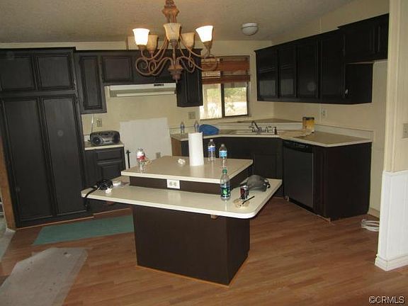 3rd image of 27641 Sylvia Ave