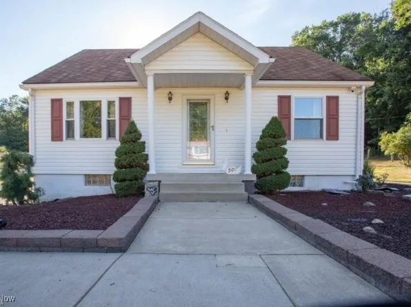 500 Florence Rd, New Cumberland, WV 26047