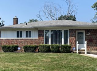 9071 Riverview Ave, Redford, MI 48239