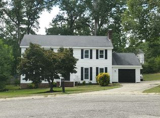 1661 Baysden Ct, Fayetteville, NC 28303