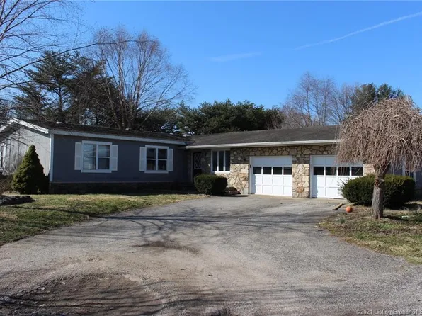 818 S Elm St, Scottsburg, IN 47170