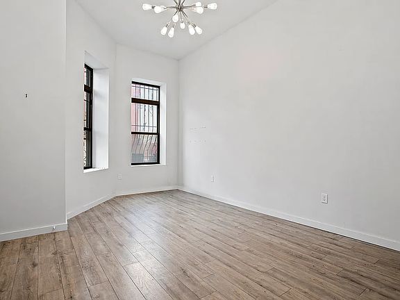 3rd image of 576 Washington Ave #2A